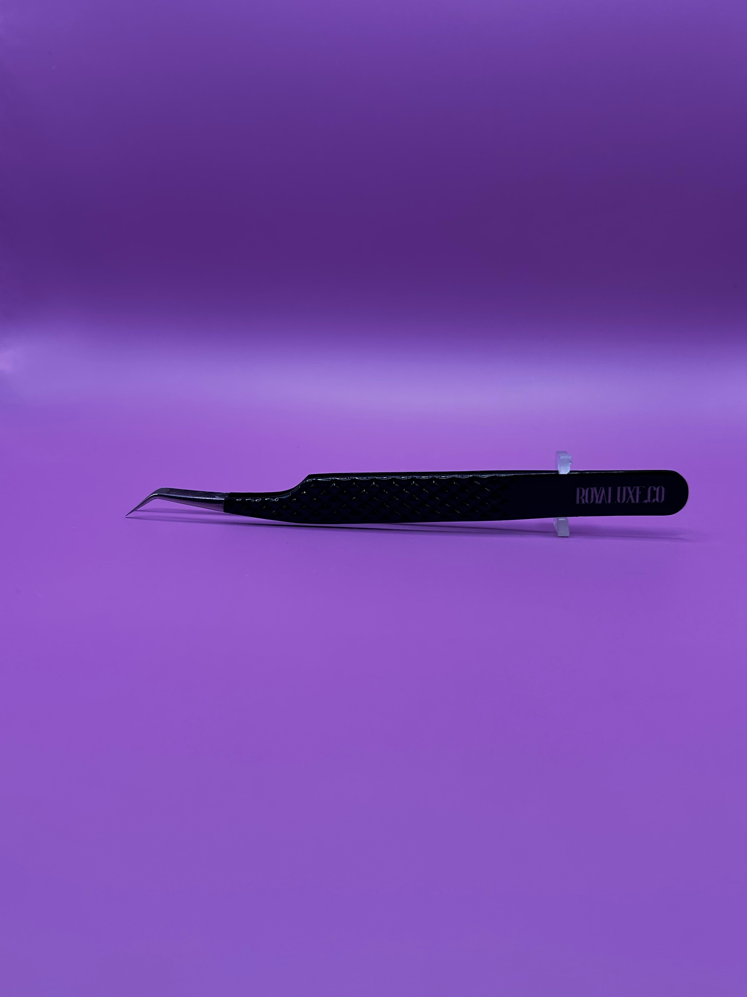 Opulent Angle Isolation Tweezer 45°