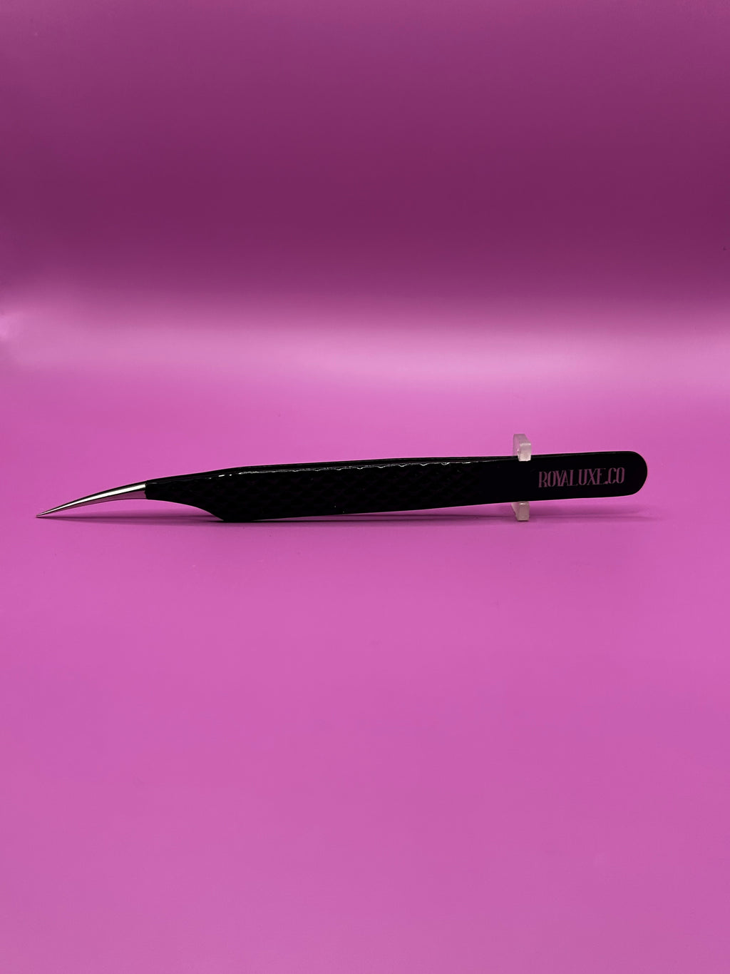 Opulent Curve Isolation Tweezer