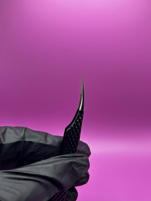 Opulent Curve Isolation Tweezer